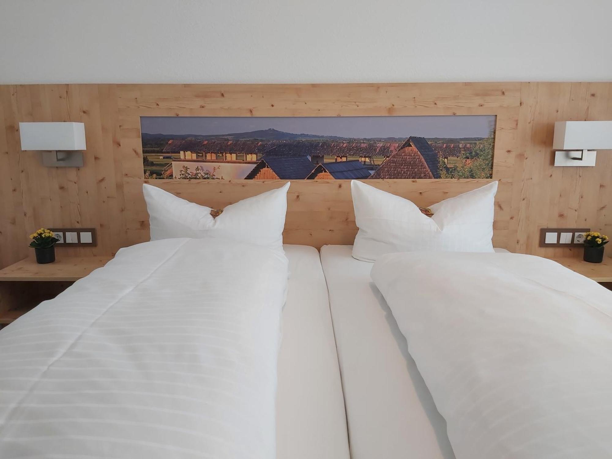 Hotel & Restaurant Engel Herbertingen ภายนอก รูปภาพ